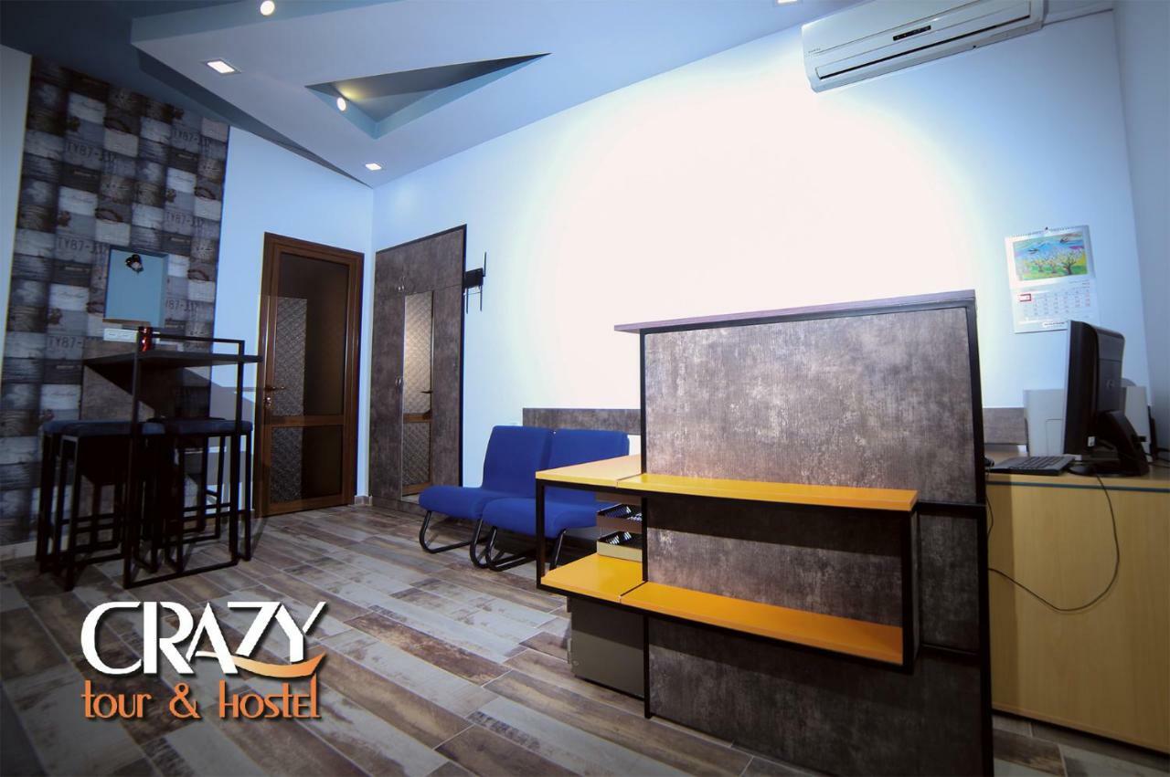 Crazy Hostel Yerevan Exterior foto