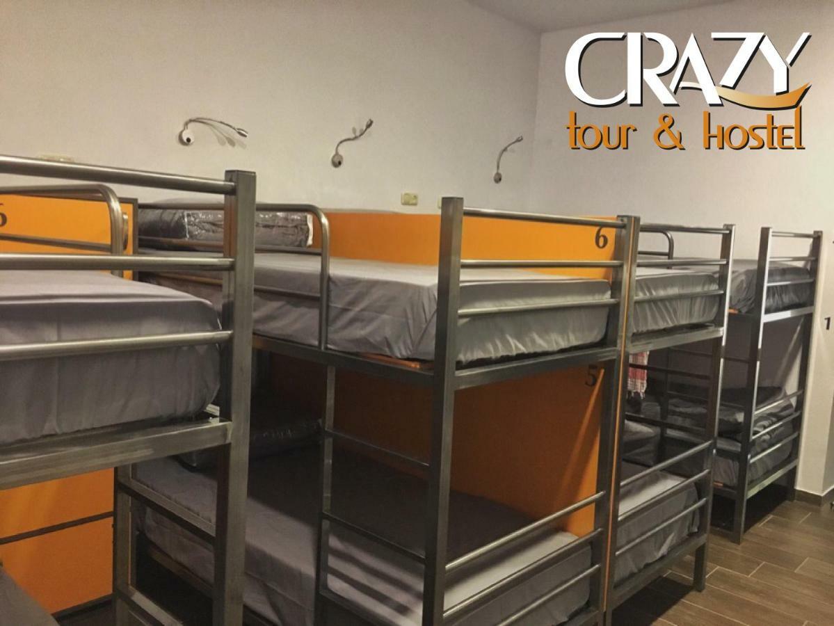 Crazy Hostel Yerevan Exterior foto