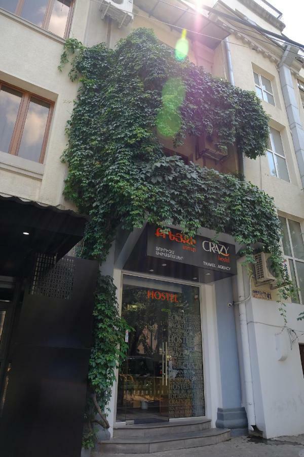 Crazy Hostel Yerevan Exterior foto